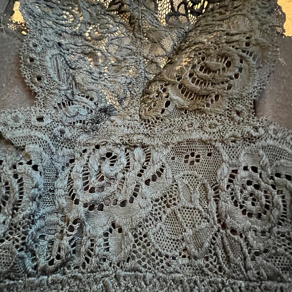 MUDD Black Lace Padded Cross Back Bralette-Size Medium-EUC - Picture 5 of 5